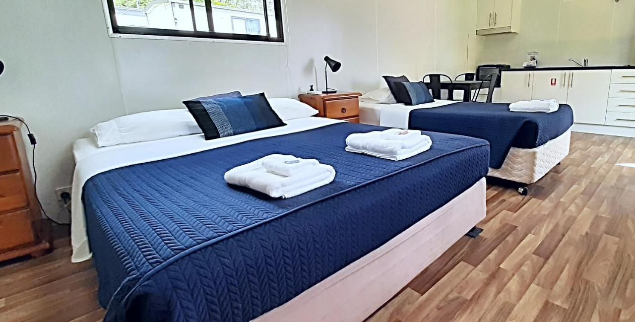 Mt Larcom Tourist Park Hotel Mount Larcom Ngoại thất bức ảnh